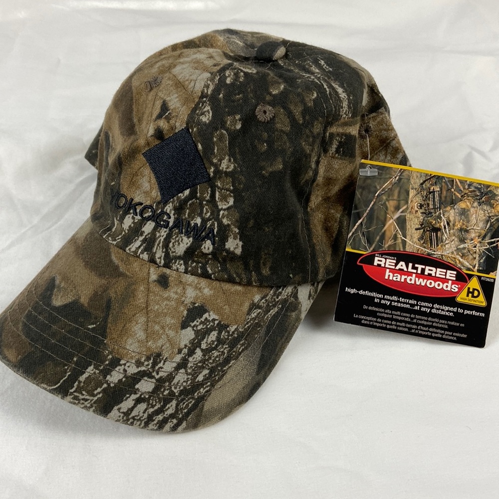 Realtree hardwood high definition multi terrain camo ball cap